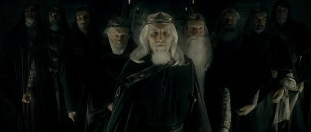 Le seigneur des anneaux : la communauté de l'anneau - Photos et affiches. 32 Elijah Wood Ian McKellen et Viggo Mortensen dans Le seigneur des anneaux : la communauté de l'anneau 2001