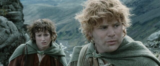 Le seigneur des anneaux : les deux tours - Photos et affiches. 27 Elijah Wood Ian McKellen et Viggo Mortensen dans Le seigneur des anneaux : les deux tours 2002