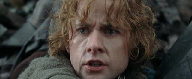 Le seigneur des anneaux : les deux tours - Photos et affiches. 60 Elijah Wood Ian McKellen et Viggo Mortensen dans Le seigneur des anneaux : les deux tours 2002