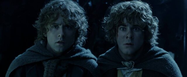 Le seigneur des anneaux : les deux tours - Photos et affiches. 77 Elijah Wood Ian McKellen et Viggo Mortensen dans Le seigneur des anneaux : les deux tours 2002
