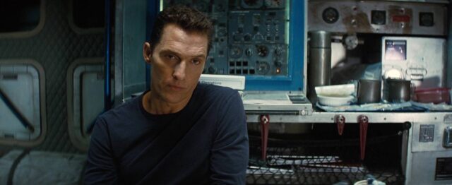 Matthew McConaughey Anne Hathaway et Jessica Chastain dans Interstellar 2014