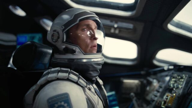 Matthew McConaughey Anne Hathaway et Jessica Chastain dans Interstellar 2014