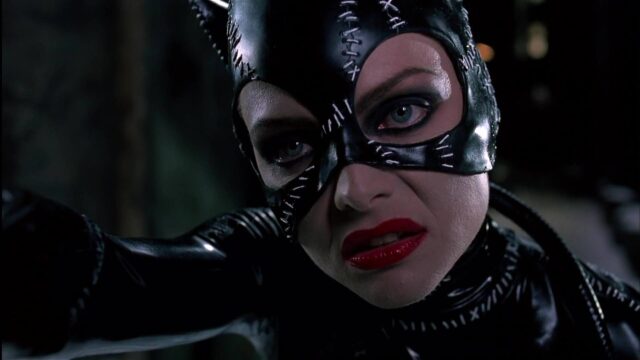 Batman : le défi - Photos et affiches. 20 Michael Keaton Danny DeVito et Michelle Pfeiffer dans Batman : le défi 1992