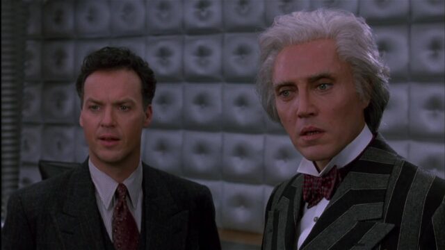 Batman : le défi - Photos et affiches. 26 Michael Keaton Danny DeVito et Michelle Pfeiffer dans Batman : le défi 1992