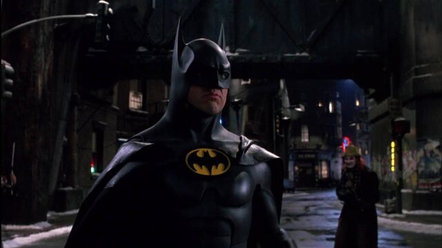 Batman : le défi - Photos et affiches. 38 Michael Keaton Danny DeVito et Michelle Pfeiffer dans Batman : le défi 1992