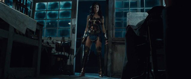 Wonder Woman - Photos et affiches. 25 image wonder woman