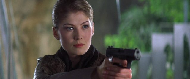 Meurs un autre jour - Photos et affiches. 23 image meurs autre jour die another day