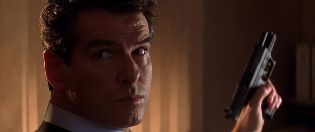 Meurs un autre jour - Photos et affiches. 25 image meurs autre jour die another day