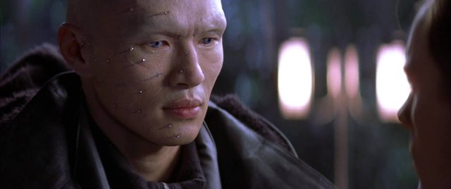 Meurs un autre jour - Photos et affiches. 37 image meurs autre jour die another day