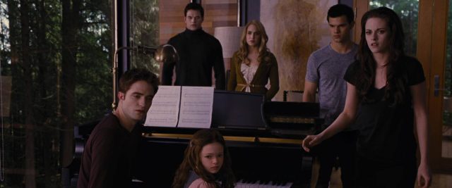 Twilight, chapitre 5 : Révélation, 2ème partie - Photos et affiches. 24 image twilight révélation chapitre 5 2eme partie breaking dawn