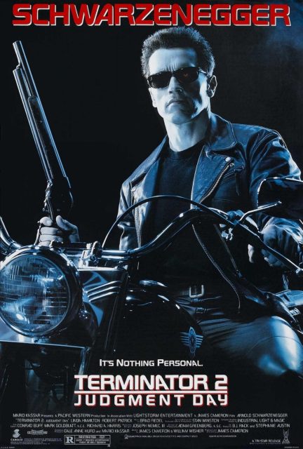 Terminator 2 : le jugement dernier - Photos et affiches. 3 Affiche Poster de Terminator 2 : le jugement dernier avec Arnold Schwarzenegger et Linda Hamilton 1991