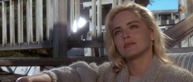 Basic Instinct - Photos et affiches. 11 Michael Douglas et Sharon Stone dans Basic Instinct 1992