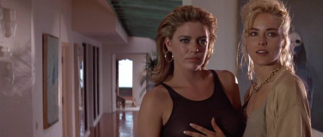 Basic Instinct - Photos et affiches. 17 Michael Douglas et Sharon Stone dans Basic Instinct 1992
