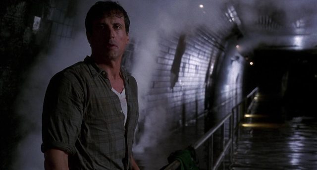 Daylight. 6 Sylvester Stallone dans Daylight 1996