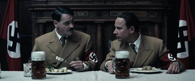 La fabrique du mensonge - Photos et affiches. 12 Scène de La fabrique du mensonge Goebbels and the Führer 2025