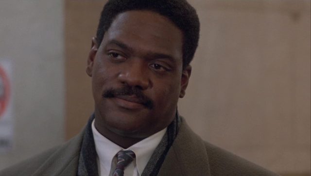 Le fugitif - Photos et affiches. 11 Harrison Ford et Tommy Lee Jones dans Le fugitif 1993