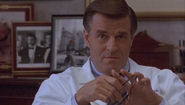 Le fugitif. 6 Harrison Ford et Tommy Lee Jones dans Le fugitif 1993