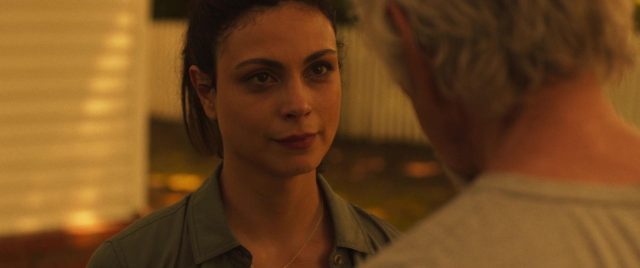 Gerard Butler et Morena Baccarin dans Greenland : le dernier refuge 2020