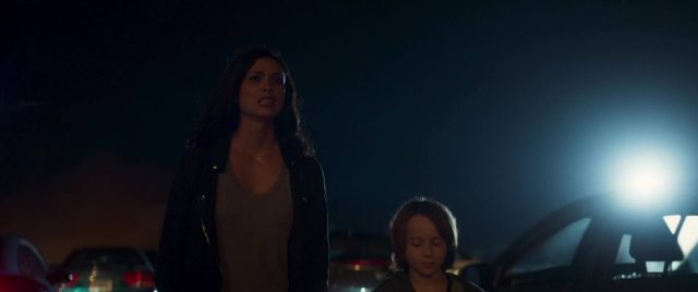 Gerard Butler et Morena Baccarin dans Greenland : le dernier refuge 2020