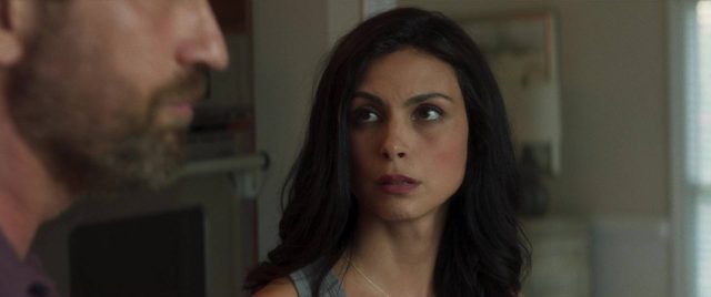 Gerard Butler et Morena Baccarin dans Greenland : le dernier refuge 2020