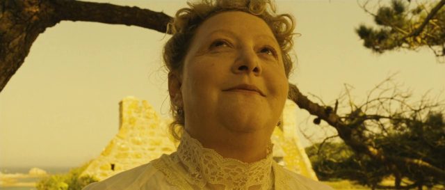 Audrey Tautou dans Un long dimanche de fiançailles 2004