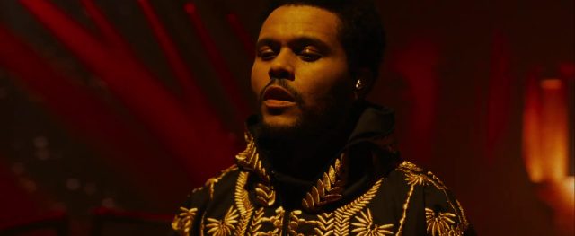 Abel Tesfaye et Jenna Ortega dans Hurry up tomorrow 2025