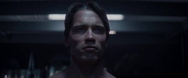 Terminator : Genisys - Photos et affiches. 36 Arnold Schwarzenegger et Emilia Clarke dans Terminator Genisys 2015