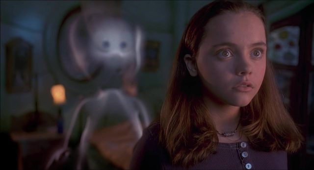 Casper. 22 Christina Ricci et Bill Pullman dans Casper 1995