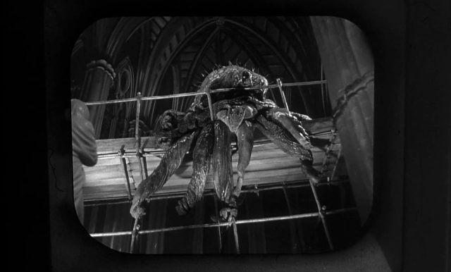 Scène de Le Monstre The Quatermass Xperiment 1955