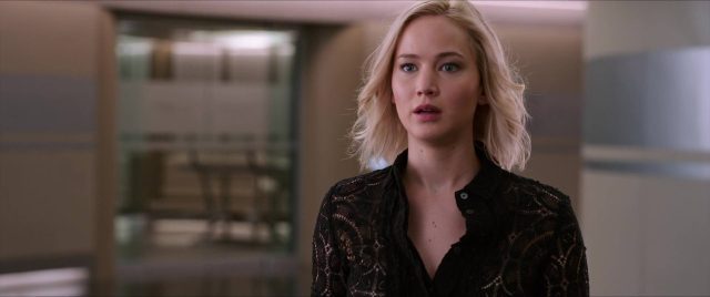 Chris Pratt et Jennifer Lawrence dans Passengers 2016