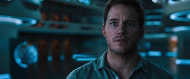 Chris Pratt et Jennifer Lawrence dans Passengers 2016