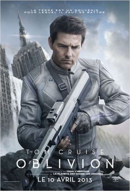 Oblivion. 16 Affiche Poster de Oblivion avec Tom Cruise et Olga Kurylenko 2013