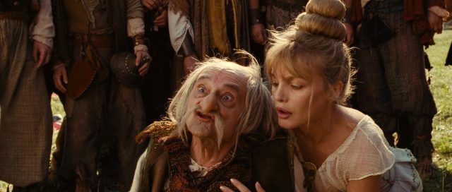 Astérix & Obélix contre César - Photos et affiches. 8 Christian Clavier et Gérard Depardieu dans Astérix & Obélix contre César 1999
