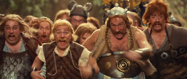 Astérix & Obélix contre César - Photos et affiches. 15 Christian Clavier et Gérard Depardieu dans Astérix & Obélix contre César 1999
