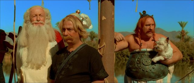 Astérix et Obélix : Mission Cléopâtre. 15 Christian Clavier Gérard Depardieu et Jamel Debbouze dans Astérix et Obélix : Mission Cléopâtre 2002