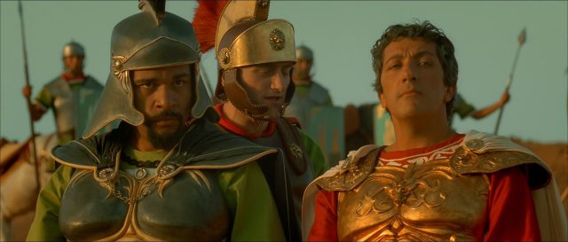 Astérix et Obélix : Mission Cléopâtre. 34 Christian Clavier Gérard Depardieu et Jamel Debbouze dans Astérix et Obélix : Mission Cléopâtre 2002