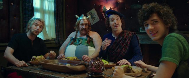 Édouard Baer et Gérard Depardieu dans Astérix et Obélix : au service de Sa Majesté 2012