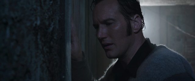Conjuring 2 : le cas Enfield - Photos et affiches. 19 Vera Farmiga et Patrick Wilson dans Conjuring 2 : le cas Enfield 2016