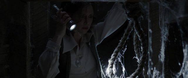Conjuring : les dossiers Warren - Photos et affiches. 7 Vera Farmiga et Patrick Wilson dans Conjuring : les dossiers Warren 2013