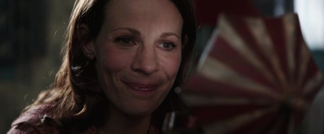 Conjuring : les dossiers Warren - Photos et affiches. 10 Vera Farmiga et Patrick Wilson dans Conjuring : les dossiers Warren 2013