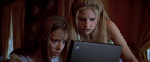 Jennifer Love Hewitt Sarah Michelle Gellar et Ryan Phillippe dans Souviens-toi... l'été dernier I Know What You Did Last Summer 1997