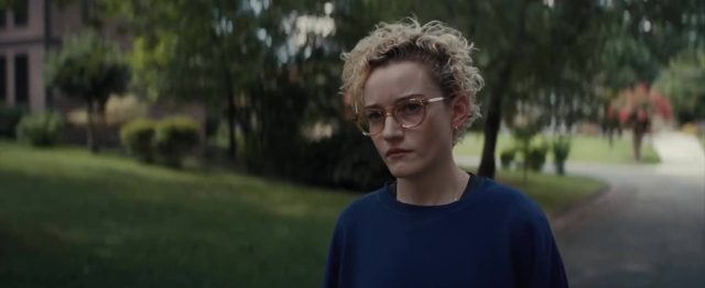 Évanouis. 3 Josh Brolin et Julia Garner dans Évanouis Weapons 2025