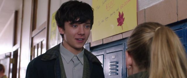 Un monde entre nous - Photos et affiches. 9 Asa Butterfield et Britt Robertson dans Un monde entre nous The Space Between Us 2017