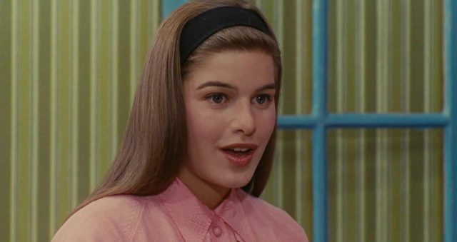 Catherine Deneuve dans Les parapluies de Cherbourg 1964