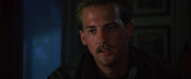 Top Gun - Photos et affiches. 13 Tom Cruise et Val Kilmer dans Top Gun 1986