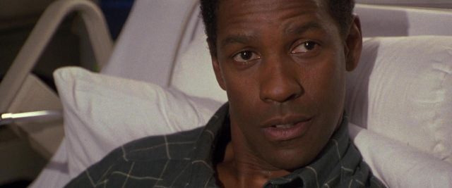 Bone Collector - Photos et affiches. 15 Denzel Washington et Angelina Jolie dans Bone Collector 1999