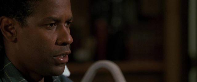 Bone Collector - Photos et affiches. 17 Denzel Washington et Angelina Jolie dans Bone Collector 1999