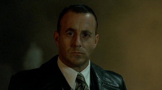 La chute - Photos et affiches. 12 Bruno Ganz dans La chute Der untergang Downfall 2004