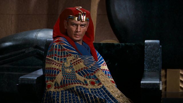 Les Dix Commandements - Photos et affiches. 13 Charlton Heston dans Les Dix Commandements The Ten Commandments 1956