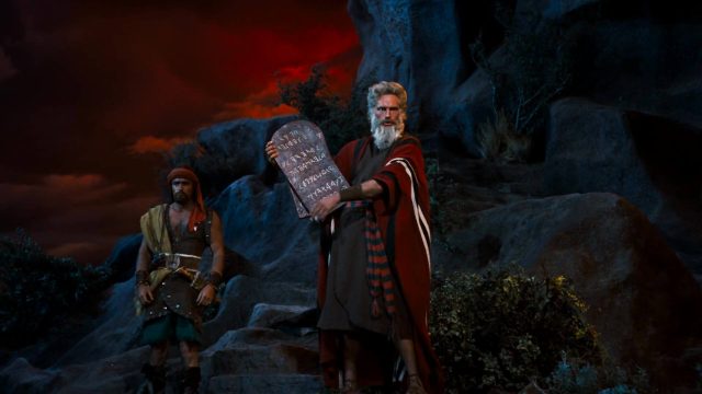 Les Dix Commandements - Photos et affiches. 7 Charlton Heston dans Les Dix Commandements The Ten Commandments 1956